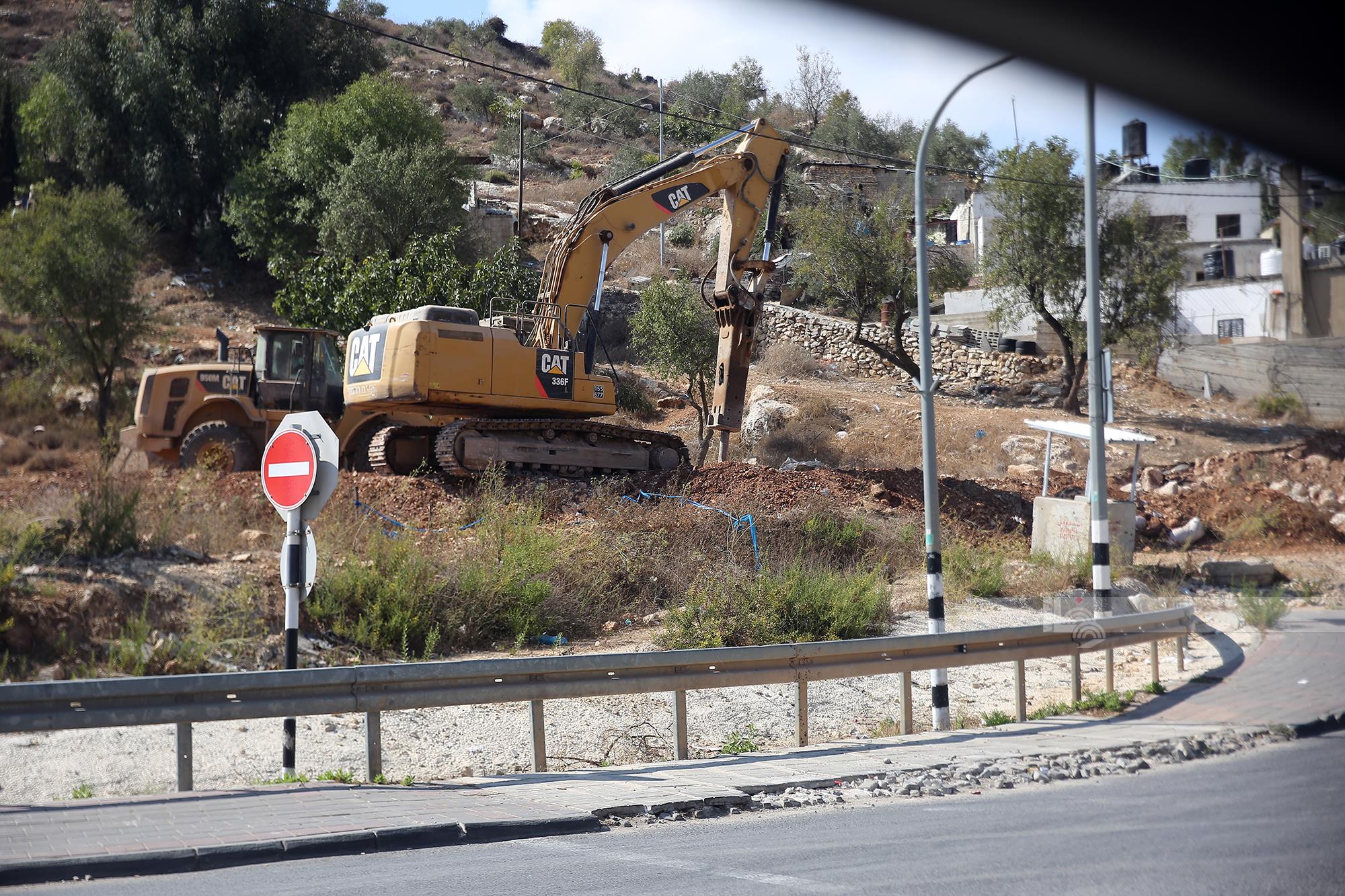 Les bulldozers israéliens continuent de détruire des terres palestiniennes à l'ouest de Salfit