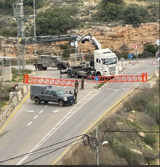L'occupation installe des points de contrôle aux entrées de plusieurs villes au nord de Ramallah