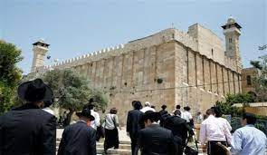 Les colons tentent de s’emparer de la route menant à la mosquée Ibrahimi à Hébron