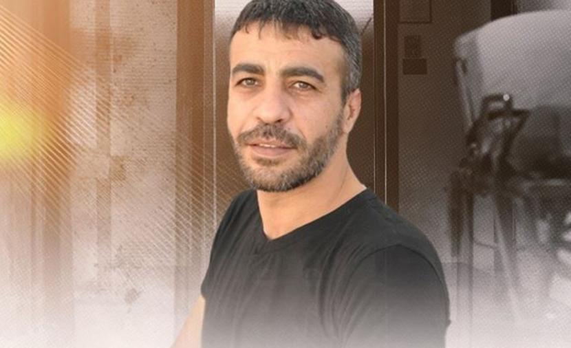 L’occupation transfère le corps du martyr Abu Hmaid à l’Institut de médecine légale à ‘Abu Kabir’ 
