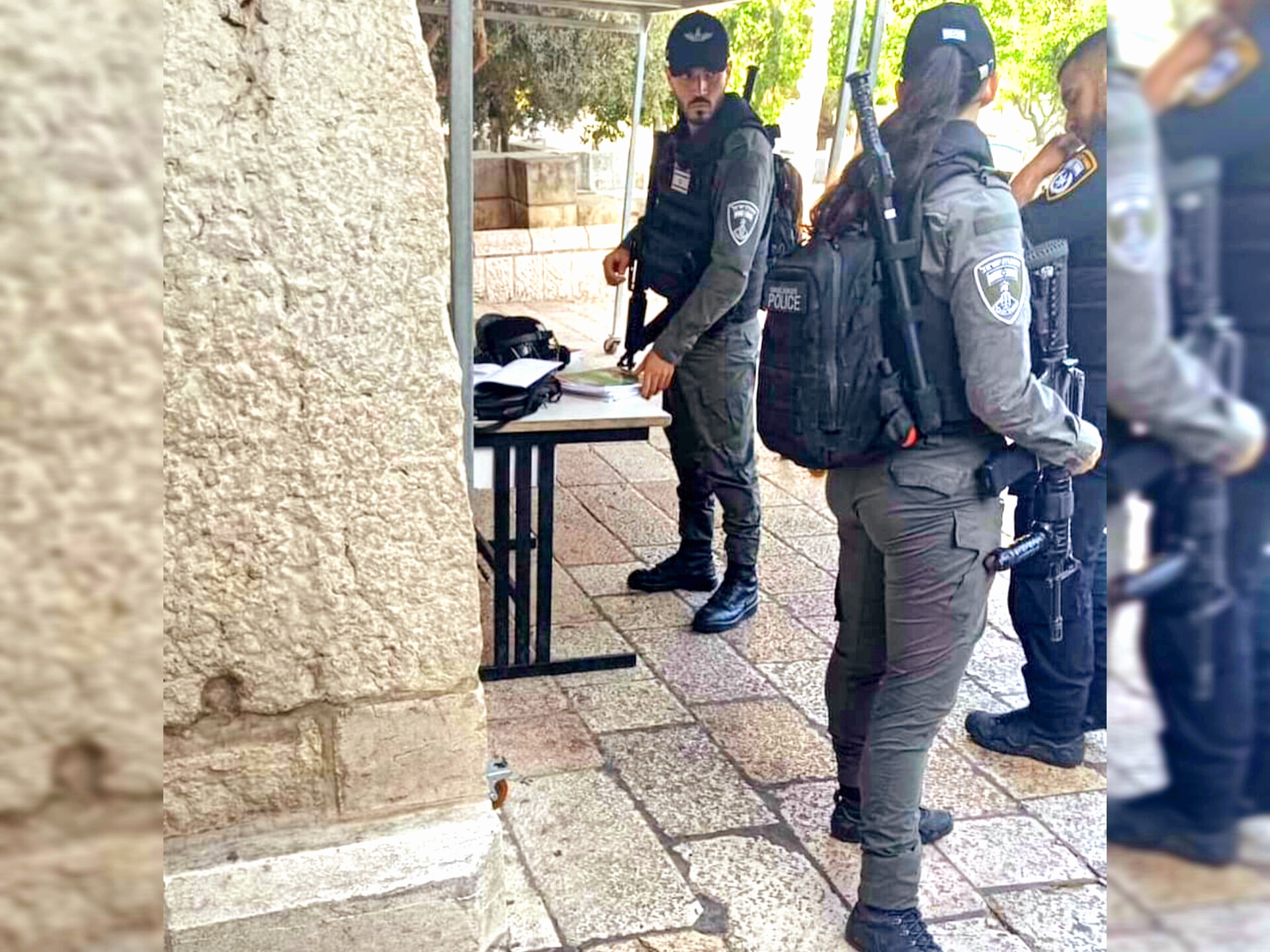  Les forces d’occupation saisissent des manuels scolaires palestiniens pour la deuxième fois à Jérusalem 