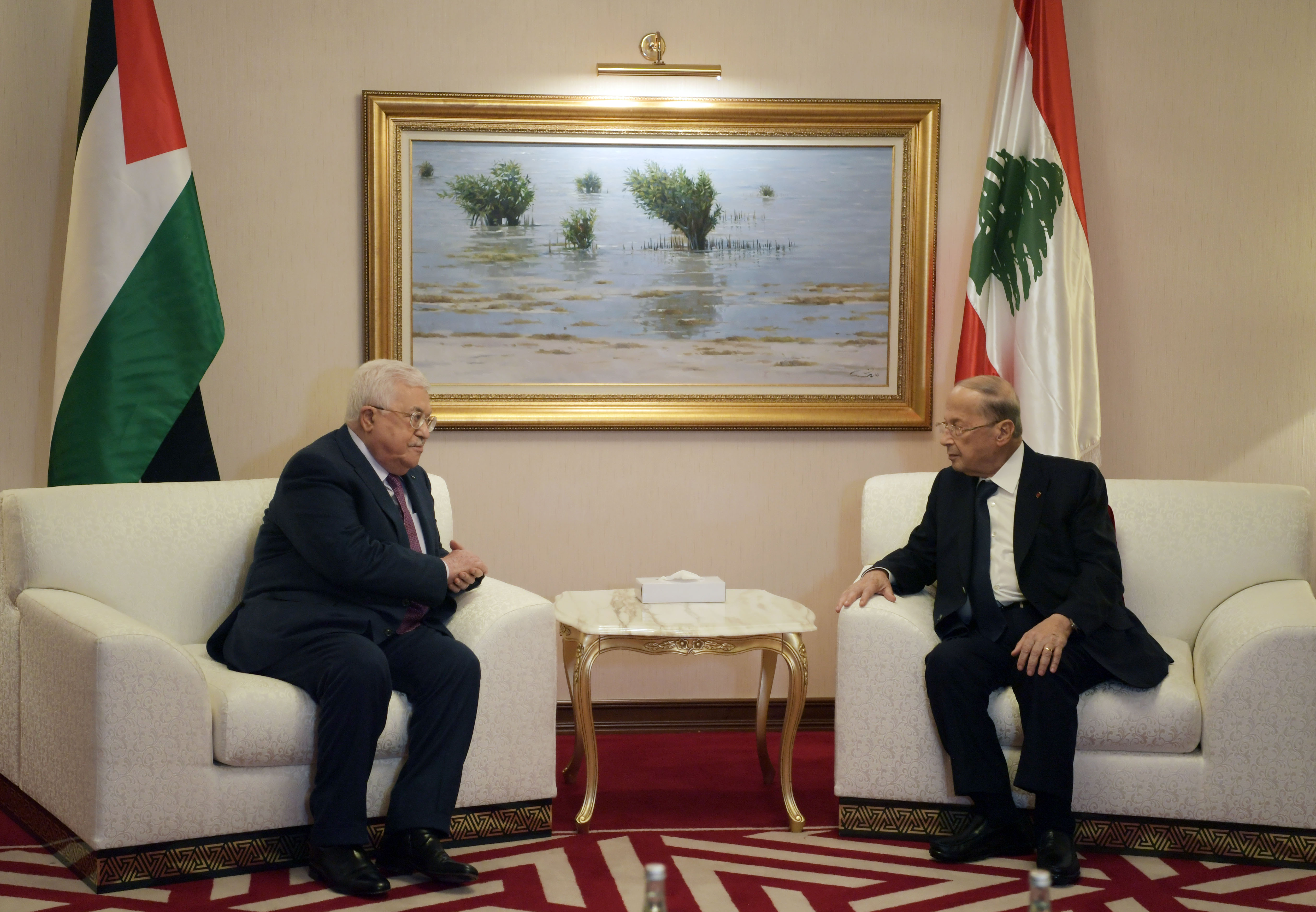 Le président Abbas  rencontre son homologue libanais