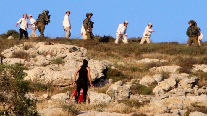 Plusieurs cas par suffocation lors d'une attaque des colons contre des maisons de  palestiniennes au nord-Ouest de Ramallah
