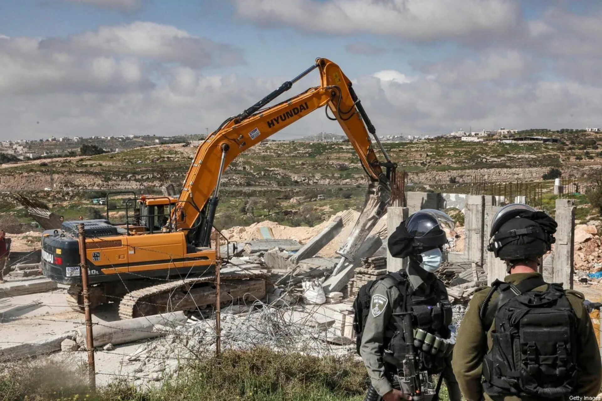 Six propriétaires des maisons reçoivent des ordres israéliens d'arrêt de construction 