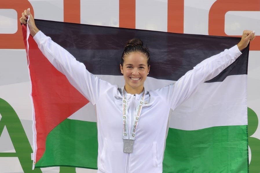 Valérie Tarzi.. L’icône de la natation palestinienne présente ses lettres de noblesse en Algérie