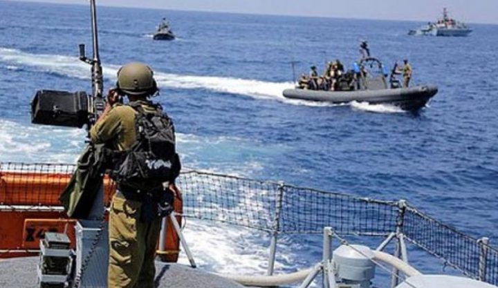 La marine israélienne ouvre le feu sur les bateaux de Palestiniens dans la mer de Gaza