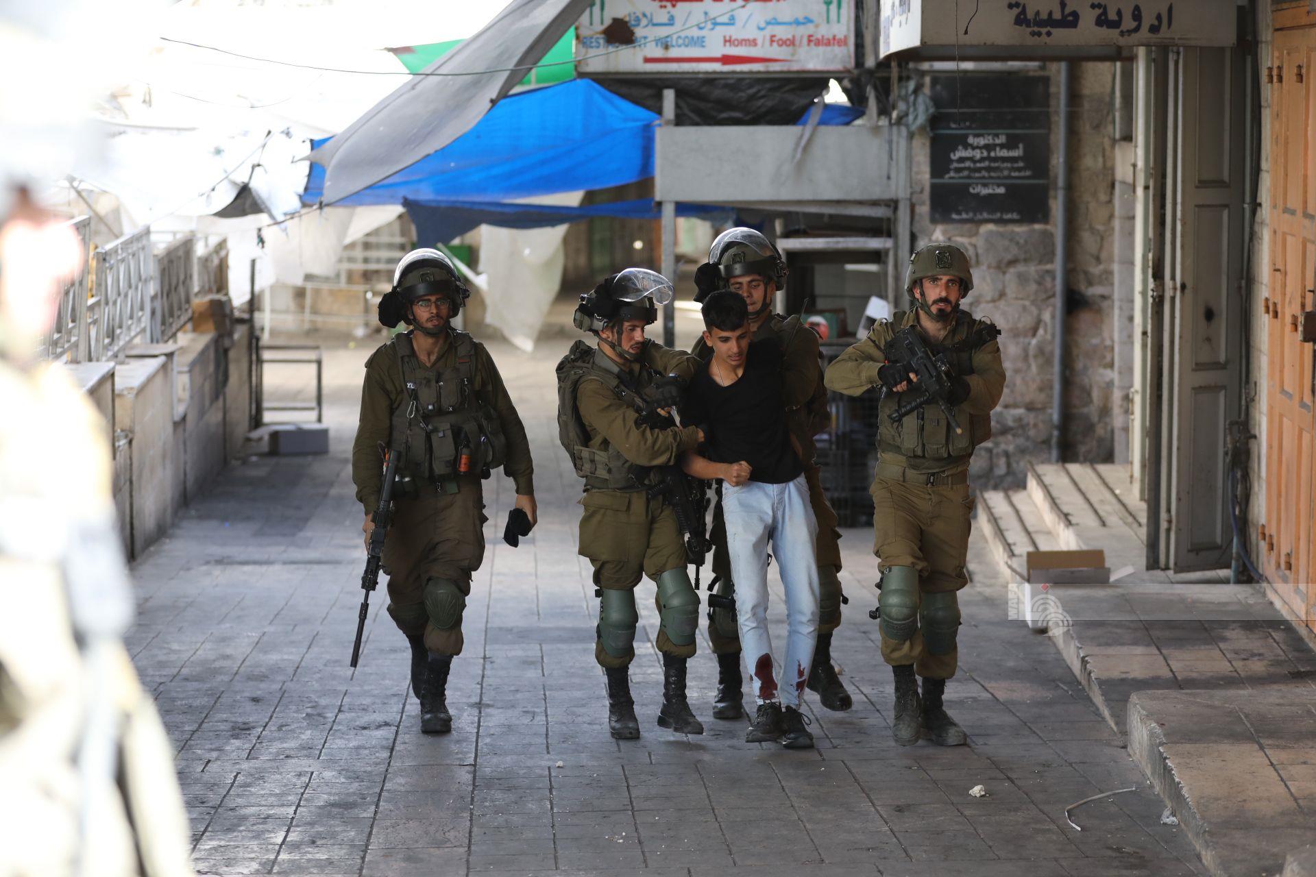 Israël arrête 20 Palestiniens supplémentaires lors d'invasions en Cisjordanie
