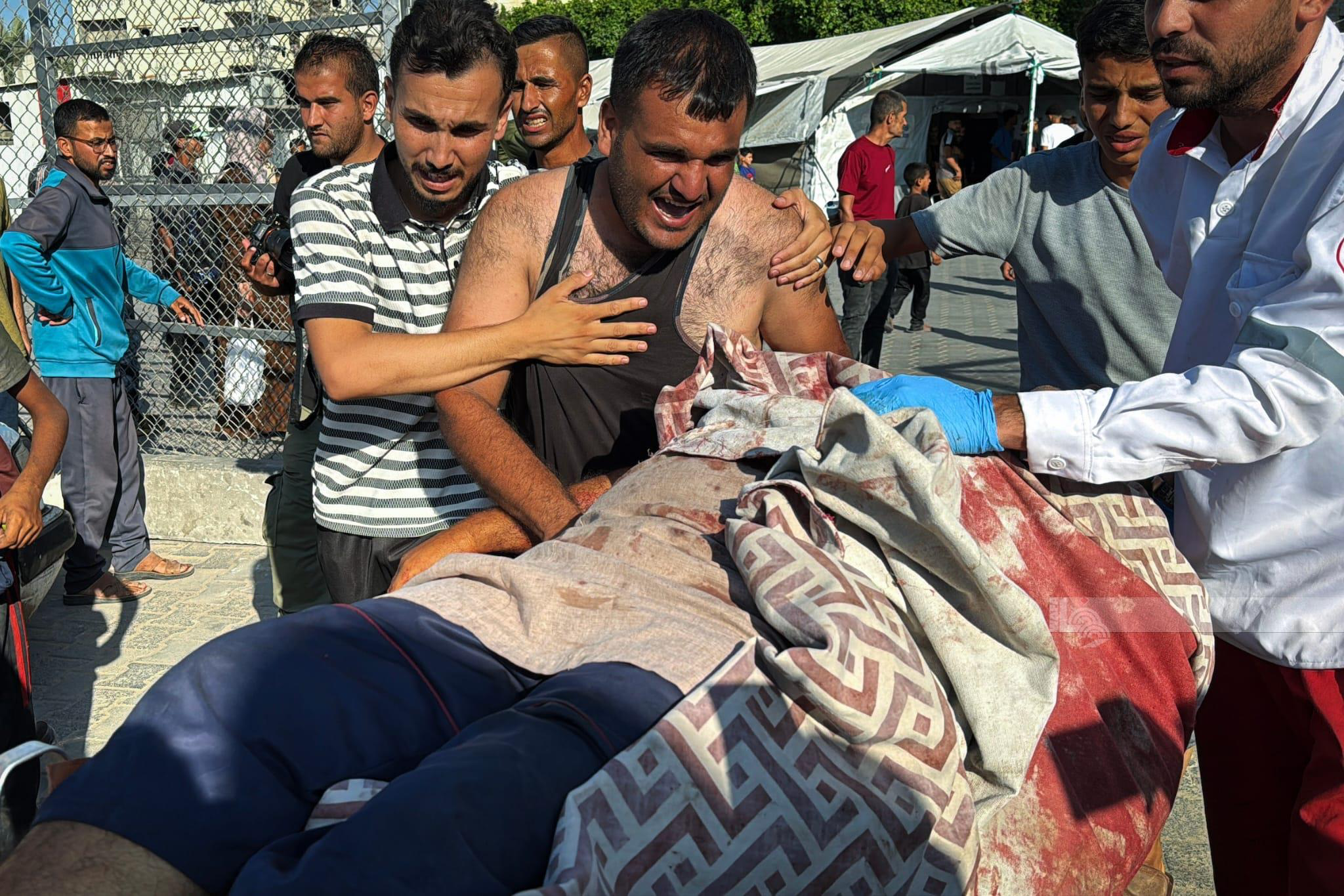 Un martyr et plusieurs blessés lors d'un bombardement israélien à l'est du camp de Nuseirat