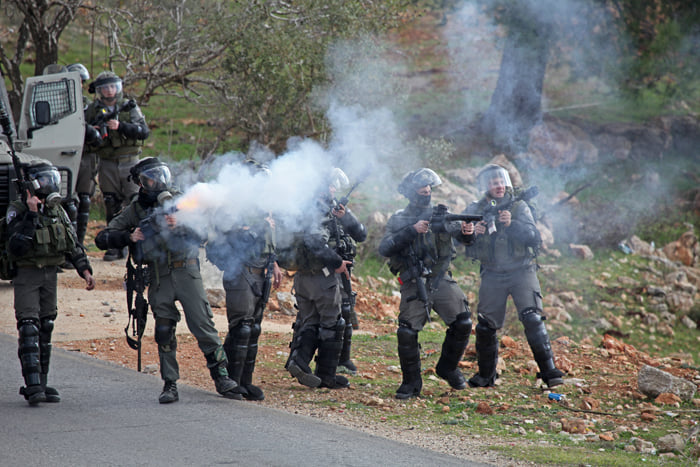 Rapport quotidien : Les forces d’occupation israéliennes escaladent leurs agressions et leurs violations contre les Palestiniens