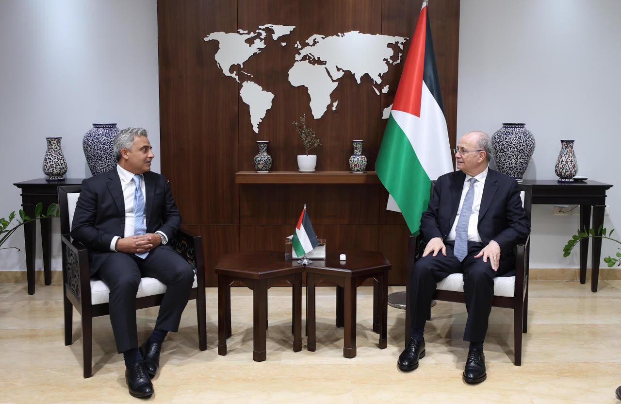 Mustafa s’entretient avec l’ambassadeur d’Égypte du renforcement de la coopération et des relations bilatérales