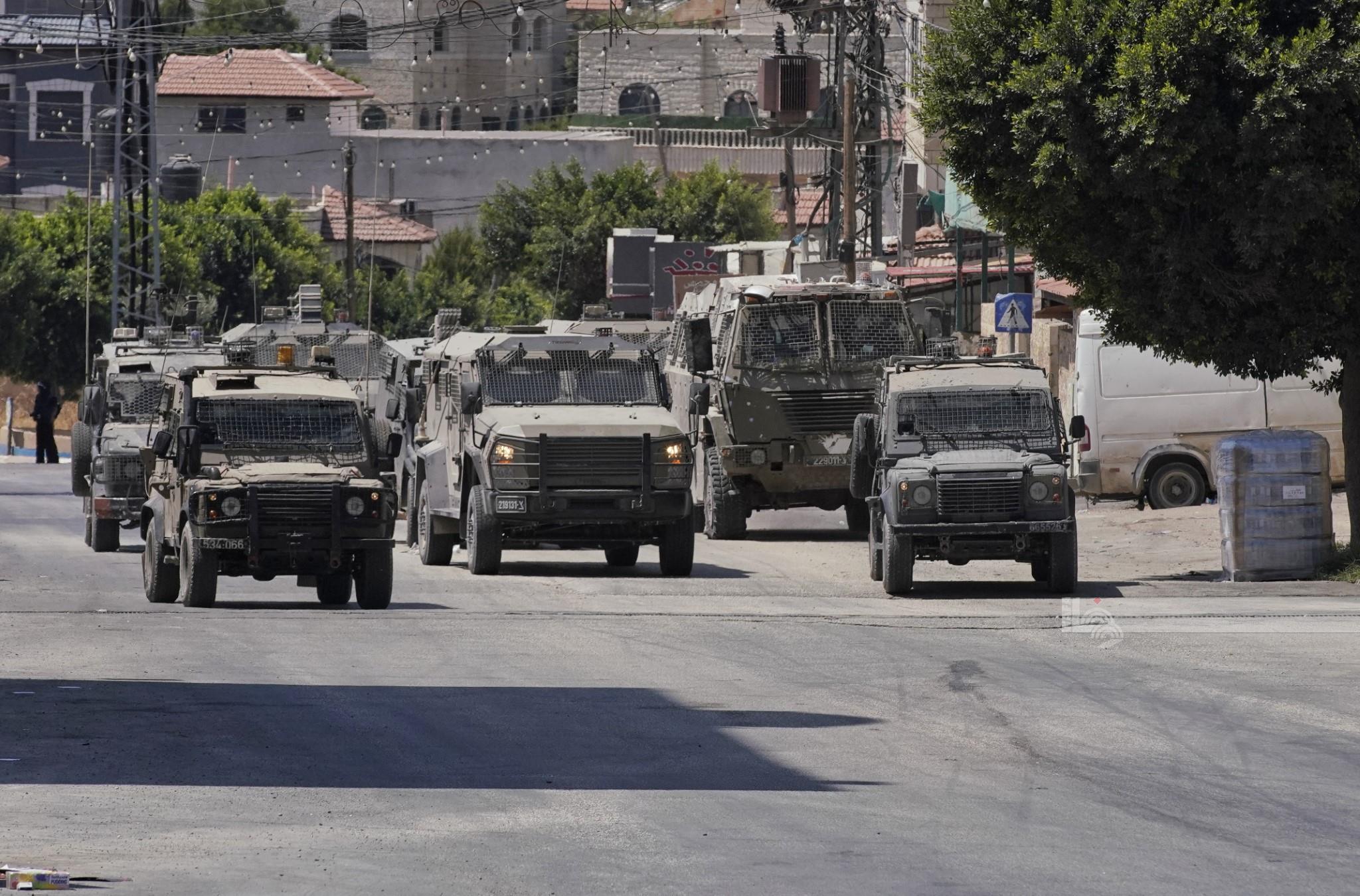  Ramallah : les forces de l’occupation envahissent plusieurs régions  