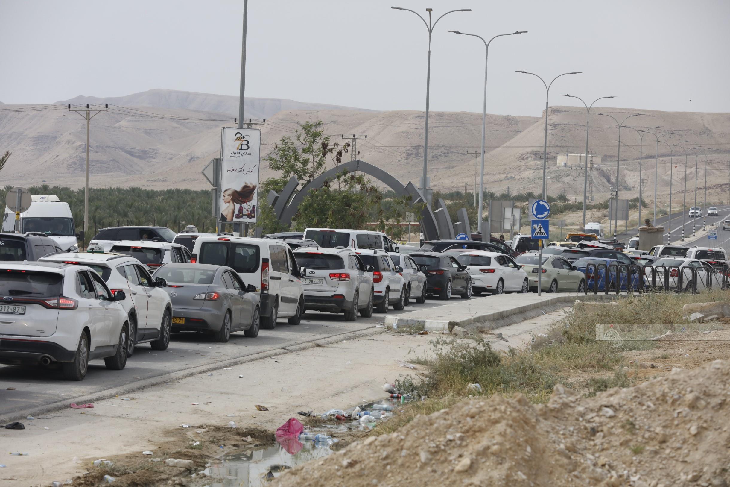Les forces d’occupation israéliennes ferment les entrées de la ville de Jéricho