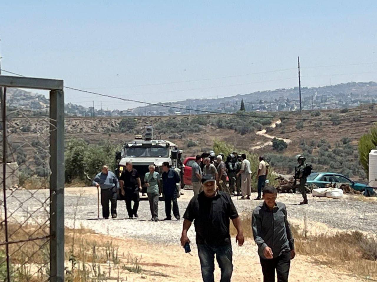 Les forces d’occupation prennent d'assaut le mont Subeih, au sud de Naplouse