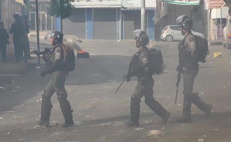 Des élèves palestiniennes étouffés lors d’une incursion israélienne près de Ramallah 