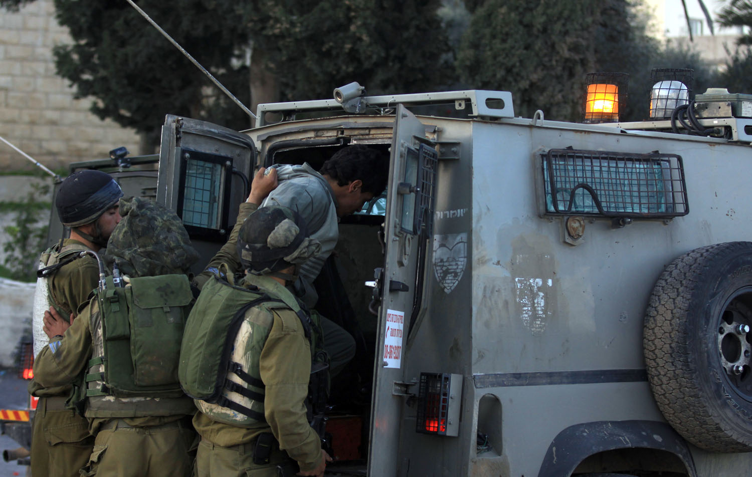 Une campagne d’arrestations à grande échelle en Cisjordanie occupée