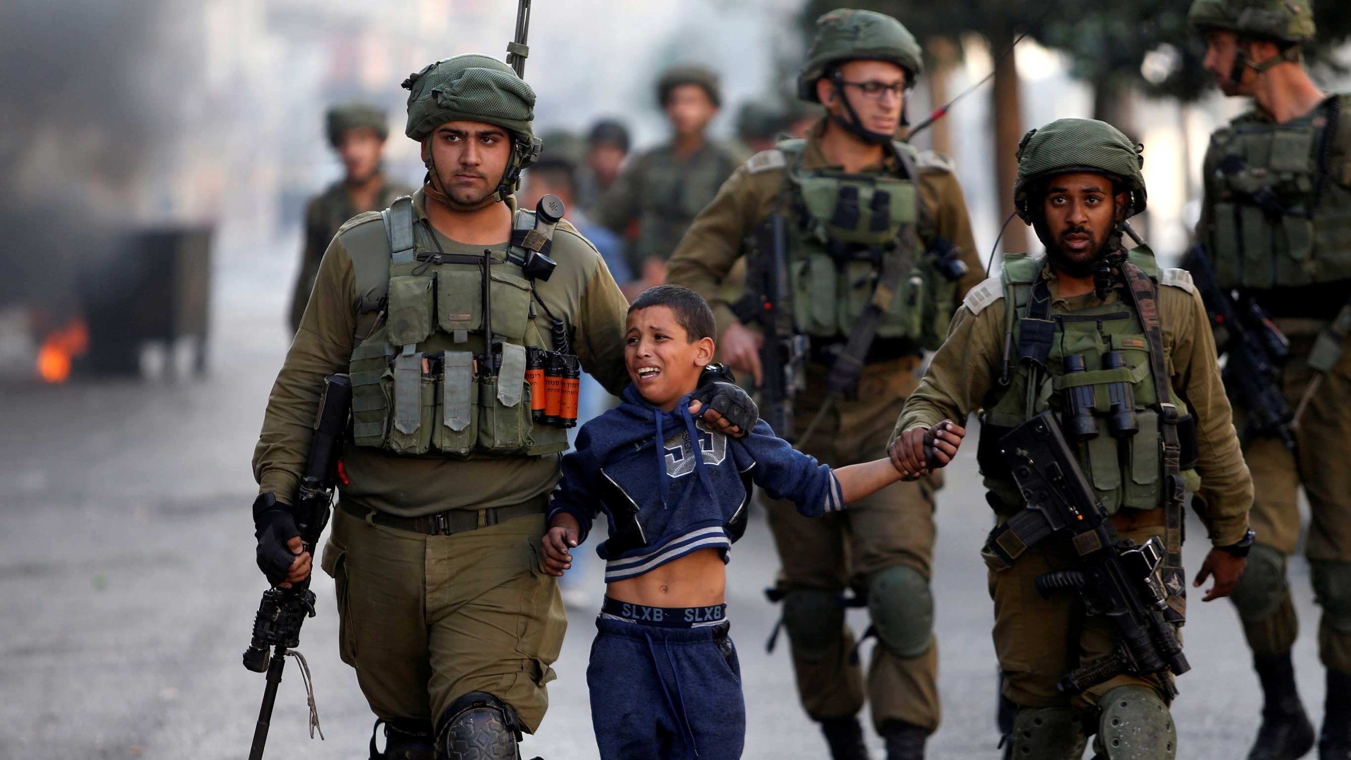 "Statistiques" à l'occasion de la Journée de l'enfant : la moitié de la société palestinienne est composée d'enfants
