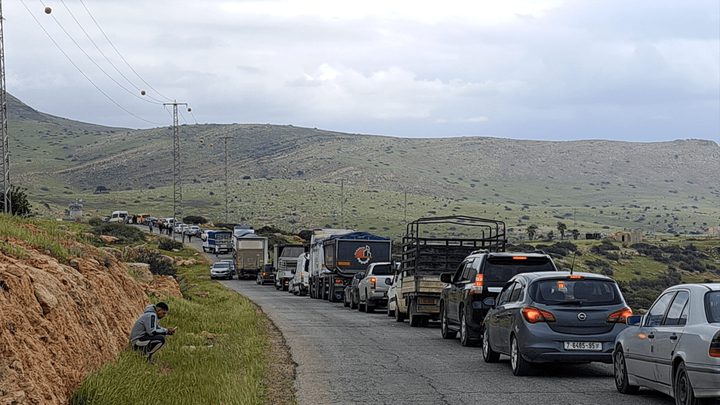 L'armée d'occupation renforce ses mesures militaires sur un poste de contrôle à l'est de Tubas