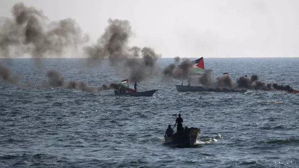 La marine de l’occupation cible les pêcheurs dans la mer de Gaza