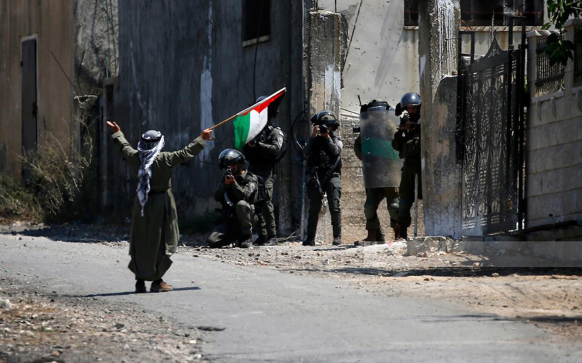 L'armée israélienne réprime la manifestation anti-colonisation de Kafr Qaddoum