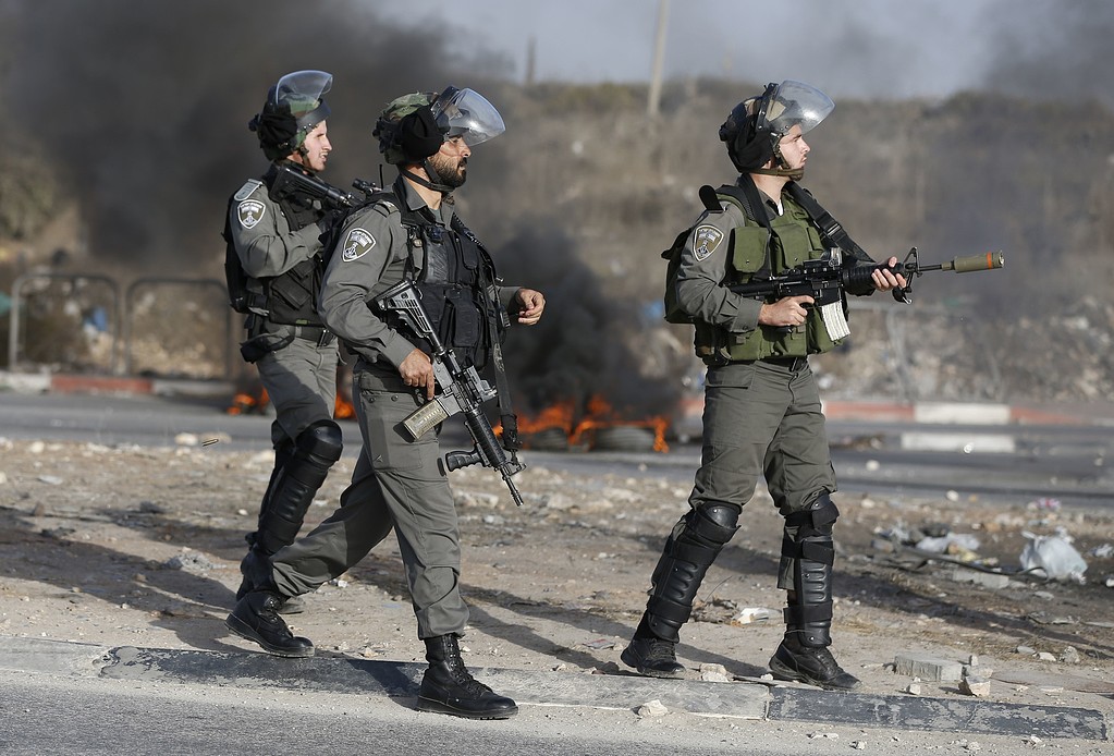 Des dizaines de cas d’asphyxie lors d’affrontements avec l’occupation à Hébron 