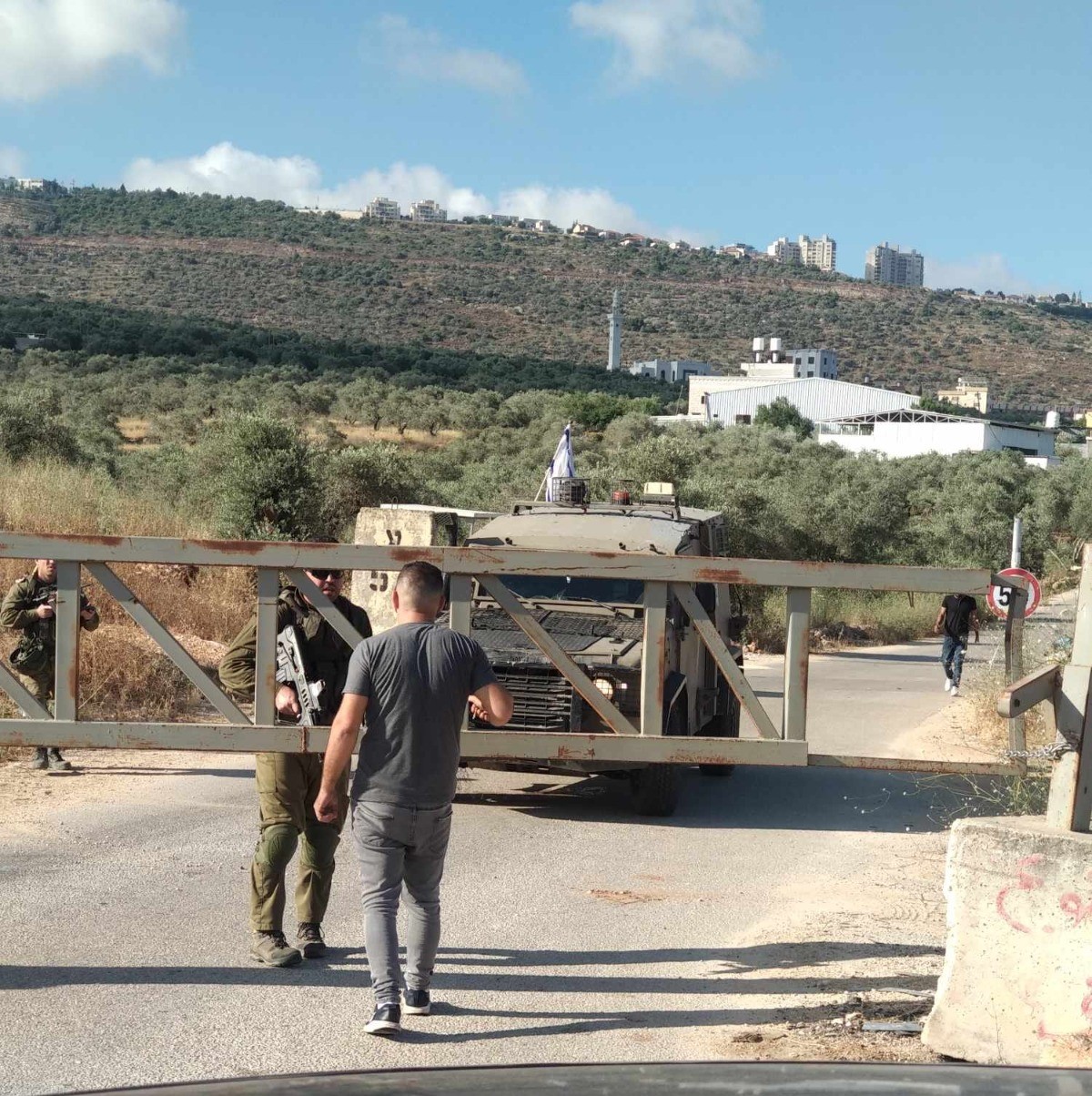 Exactions perpétrées par les forces d’occupation et les colons dans divers pans cisjordaniens