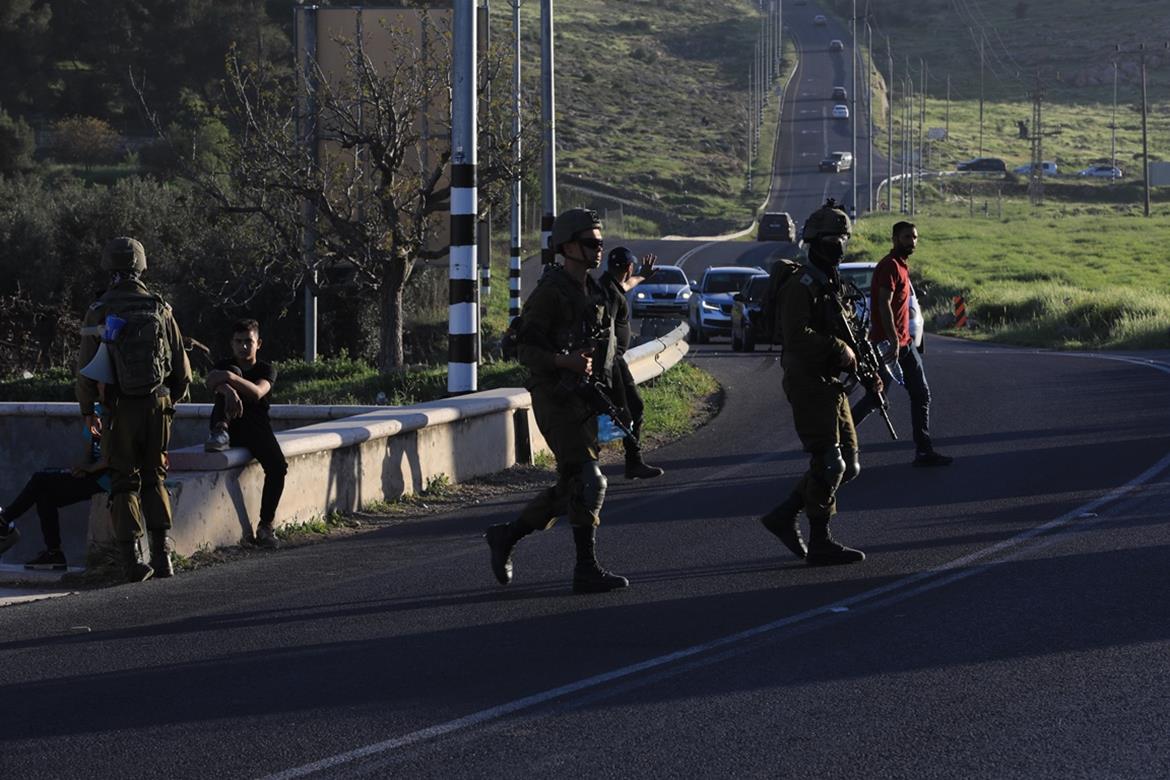 Sept palestiniens blessés, des dizaines arrêtés et d’autres étouffés lors d’affrontements avec l’armée israélienne en Cisjordanie