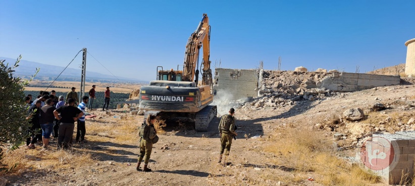 Les colons poursuivent les travaux de construction dans la Vallée du Jourdain  