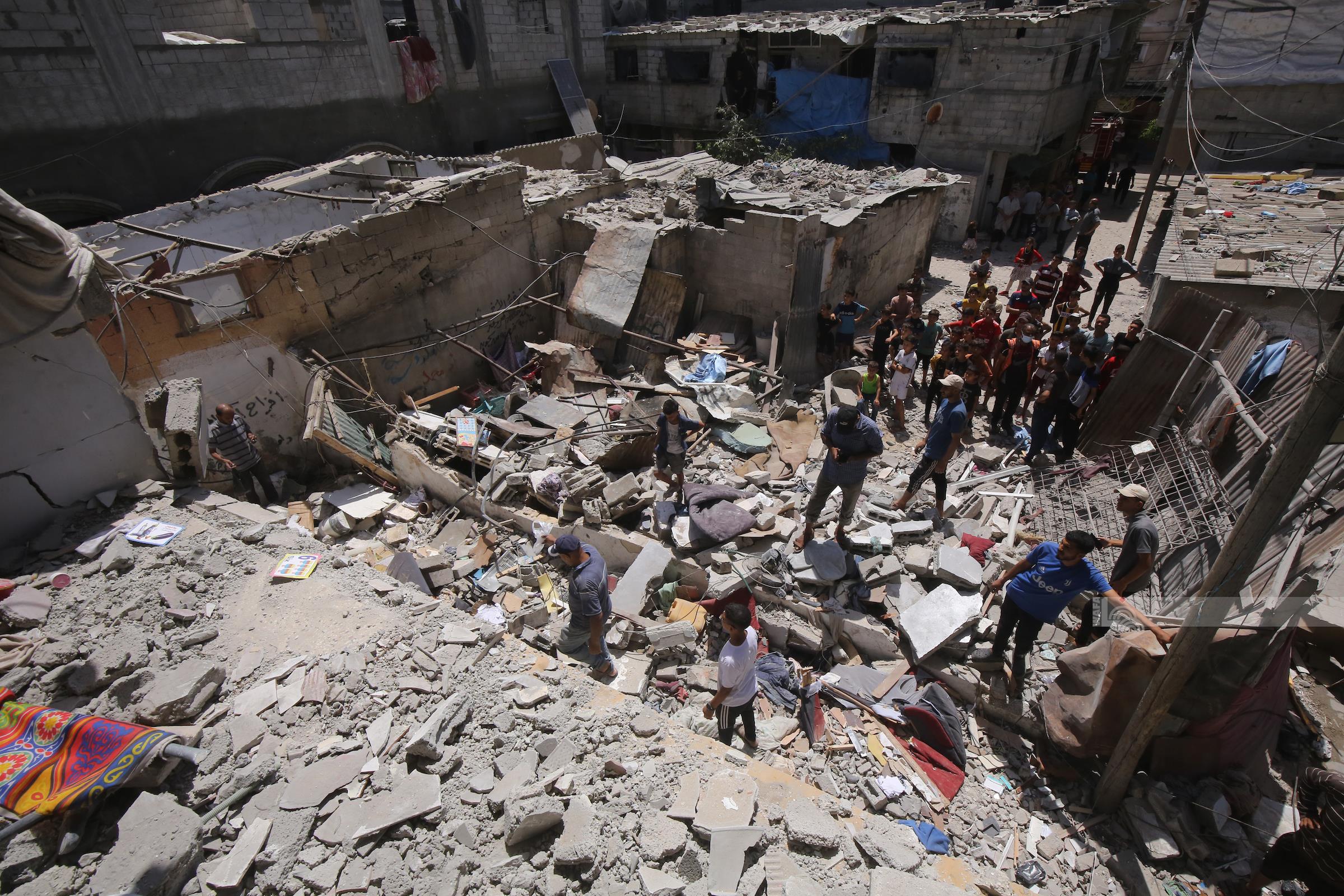 Plusieurs citoyens tués lors de bombardements dans des zones du centre de la bande de Gaza