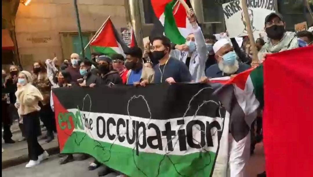 Deux marches dans les rues de New York et de Washington condamnant l'agression israélienne contre notre peuple