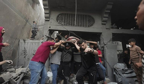 Des dizaines de corps de Palestiniens tués retrouvés suite aux violents bombardements israéliens