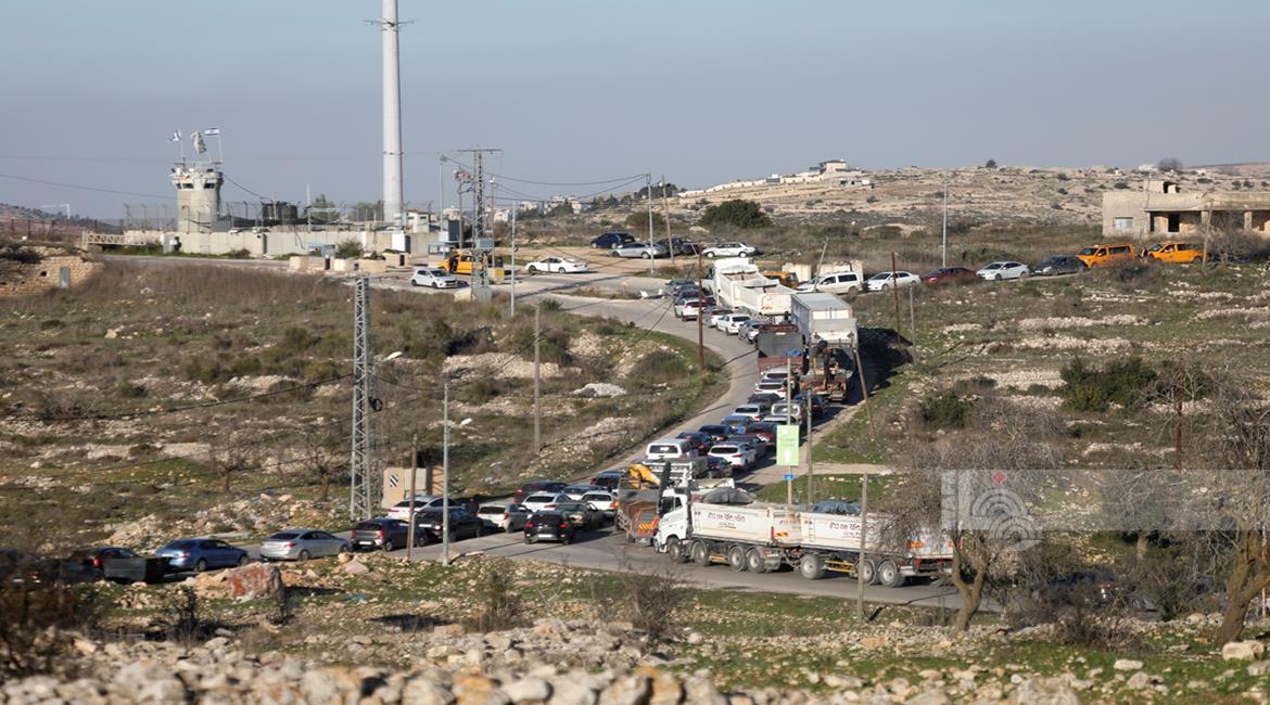 Une femme palestinienne perd la vie à Hébron en raison des mesures israéliennes