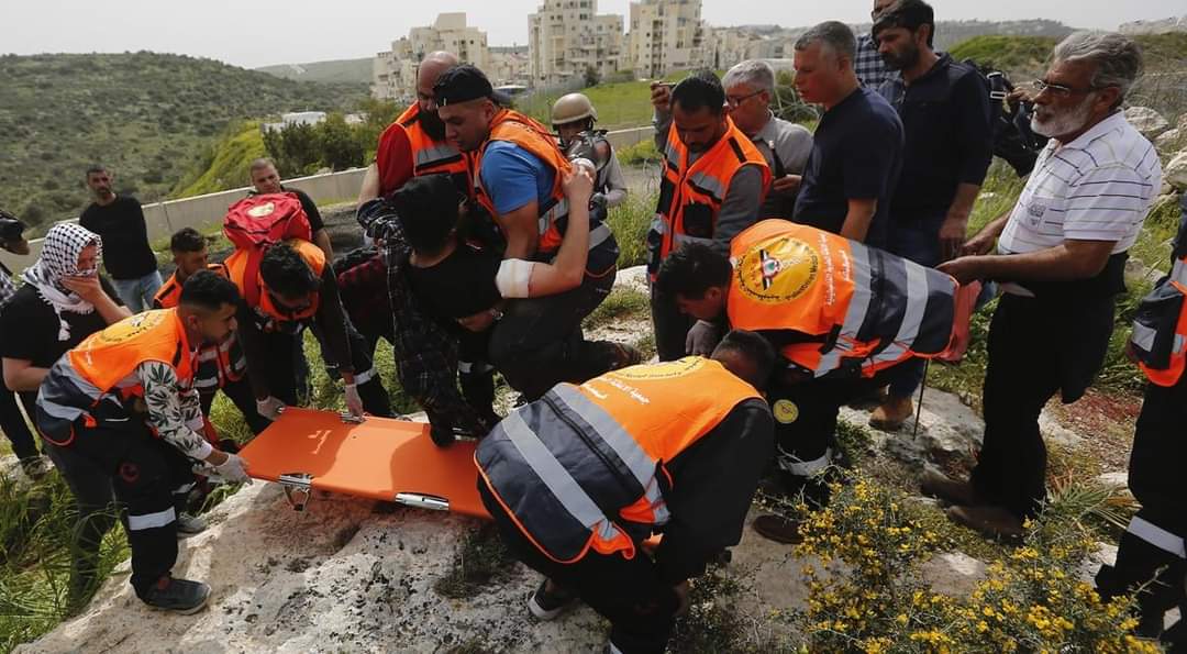 Des Palestiniens blessés alors que les forces d’occupation répriment des manifestations anti-colonisation en Cisjordanie 