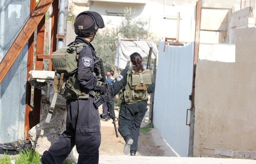 L’occupation israélienne empêche les travaux de restauration dans un cimetière près d’Hébron