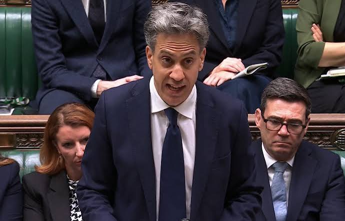 Le ministre britannique des Affaires étrangères, Ed Miliband