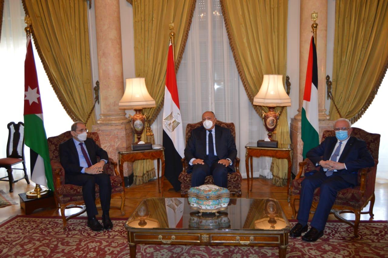 La Palestine, la Jordanie et l’Égypte : les résolutions de légitimité internationale et l'initiative arabe représentent les références de la négociation