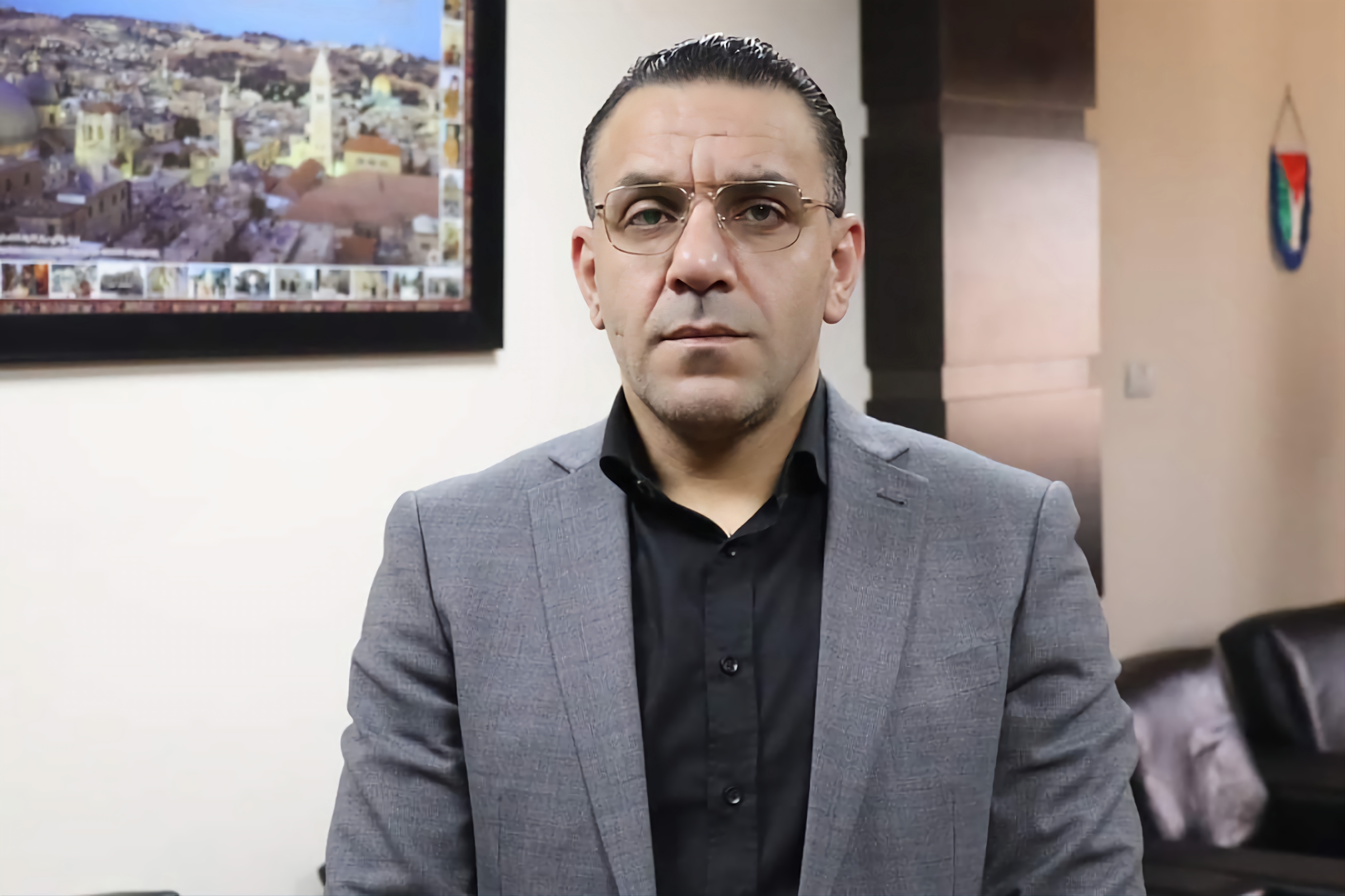 L'occupation prend d’assaut la maison du gouverneur de Jérusalem