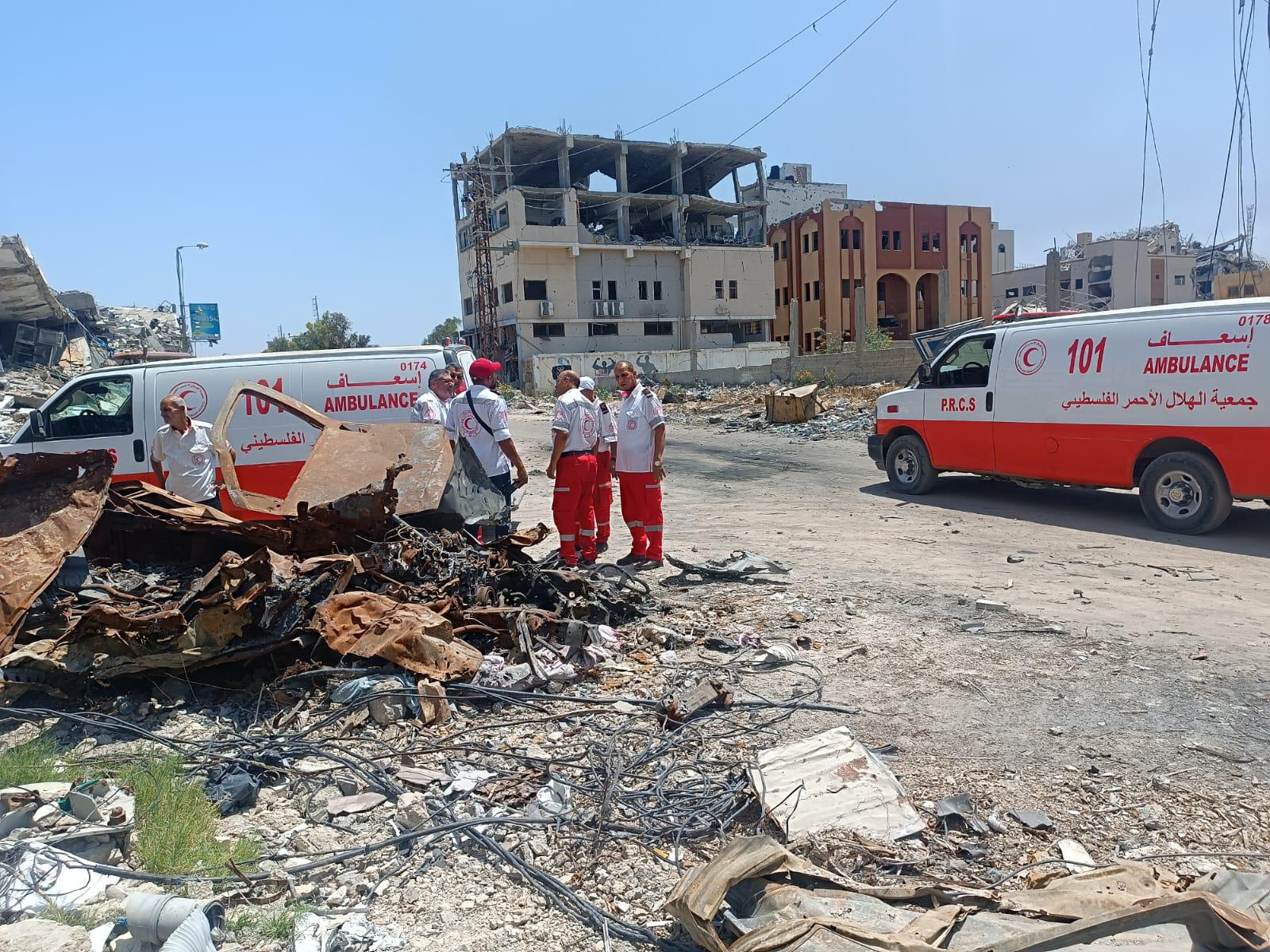 Croissant-Rouge : 18 ambulances cessent de fonctionner dans la bande de Gaza par manque de carburant