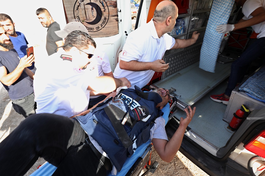 Des journalistes de télévision de Palestine blessés lors d'une attaque israélienne à Naplouse 