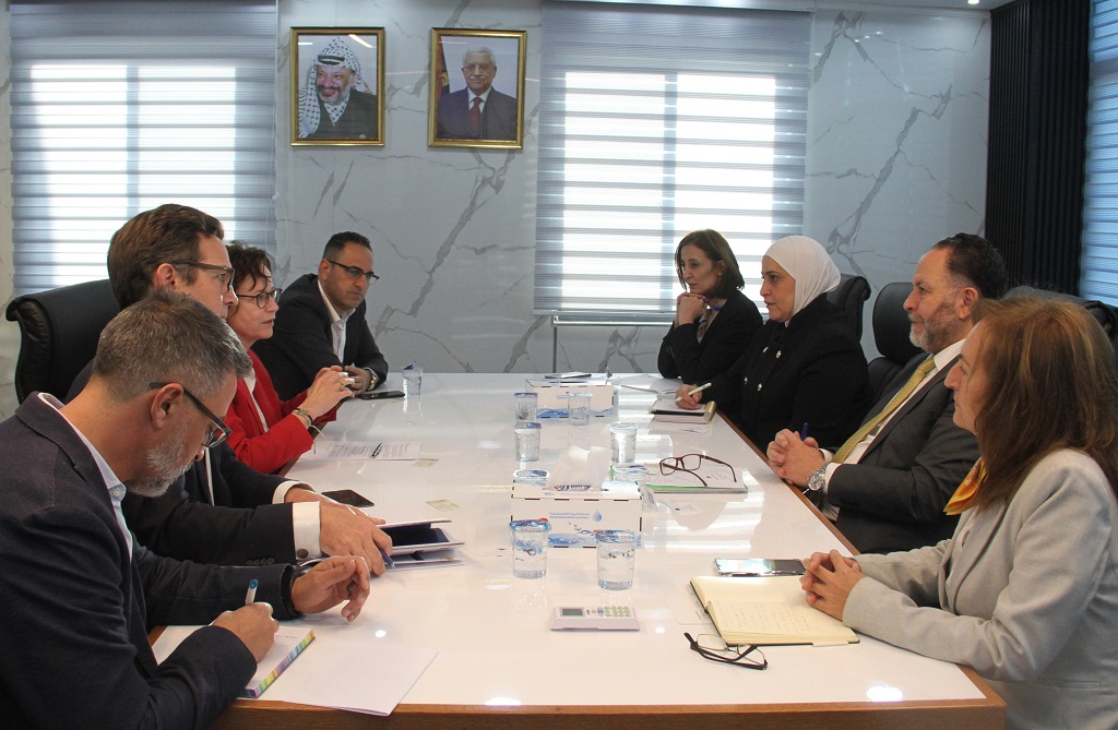 Discutions pour soutenir le secteur de l'eau avec le chef du programme de reconstruction de Gaza de la Commission européenne