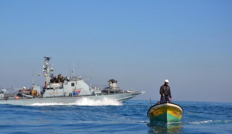 La marine d'occupation attaque les bateaux des pêcheurs à Gaza