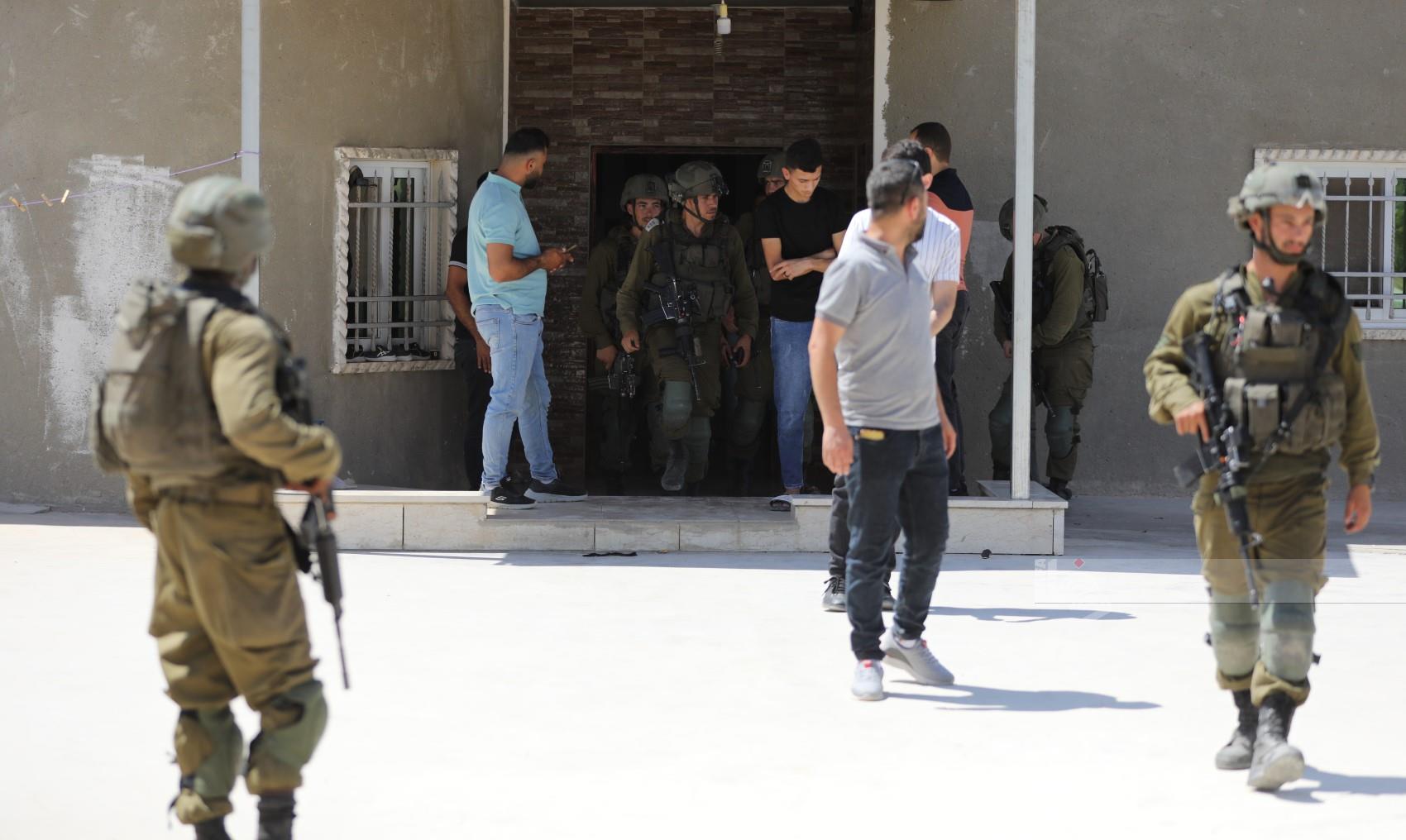 Rapport quotidien : Les forces d’occupation israéliennes escaladent leurs agressions et leurs violations contre les Palestiniens