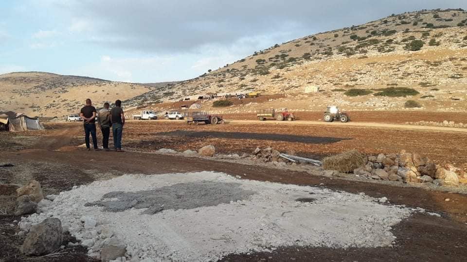 Les forces d'occupation s'emparent des véhicules et des cellules solaires dans la vallée du Jourdain