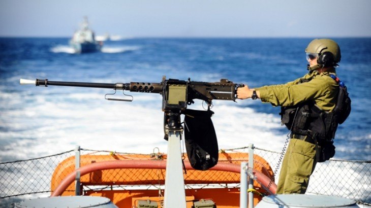 La marine israélienne attaque les bateaux de pécheurs Palestiniens au nord de Gaza