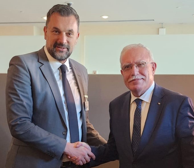 Al-Maliki informe le Ministre des Affaires étrangères de Bosnie-Herzégovine de l'évolution de la situation en Palestine