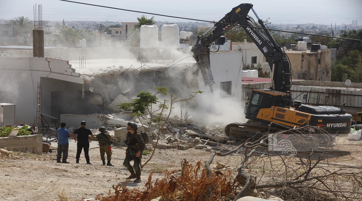 Les forces d'occupation israéliennes démolirent deux maisons à Jéricho