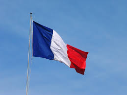 La France envisage d'imposer des sanctions supplémentaires aux colons.