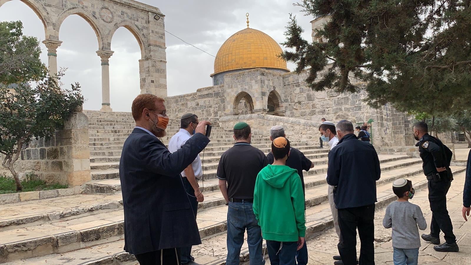 82 colons prennent d’assaut la mosquée Al-Aqsa