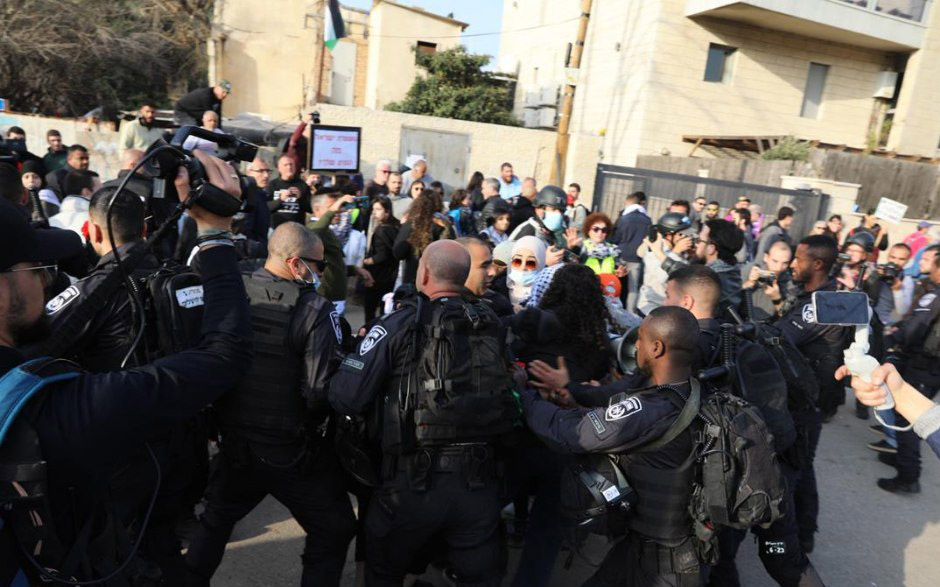 Rapport quotidien : Les forces d’occupation israéliennes escaladent leurs agressions et leurs violations contre les Palestiniens
