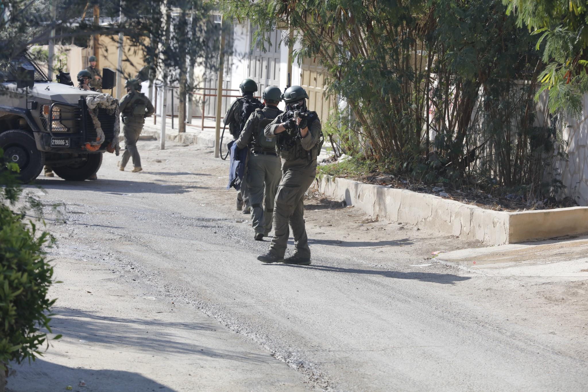 Un blessé par balles réelles lors d'affrontements de l'occupation à Birzeit