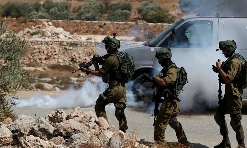  Cisjordanie : l’occupation arrête trois civils palestiniens et des heurts éclatent